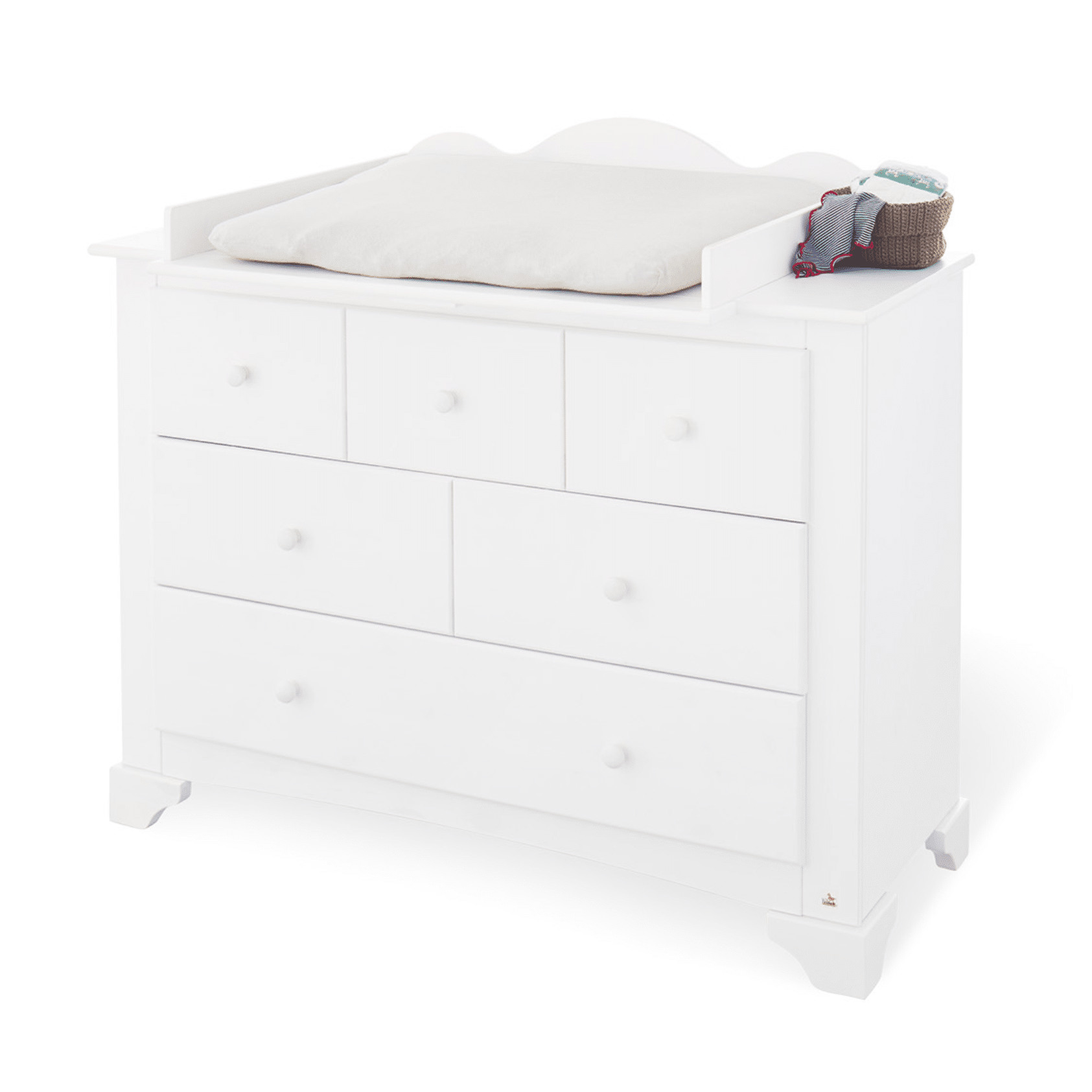 nursery chest of drawers with changer