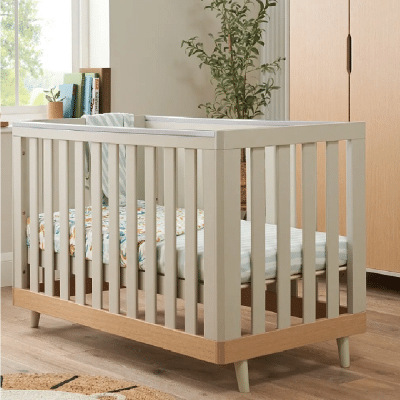 Tutti Bambini Hygge Mini Cot Bed - Light Oak/White Sand